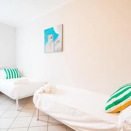 Gardappartamenti Sorgente Pool Apartman *
