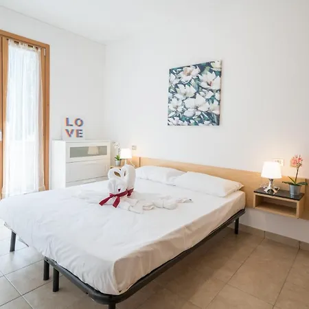 Gardappartamenti Sorgente Pool Apartman