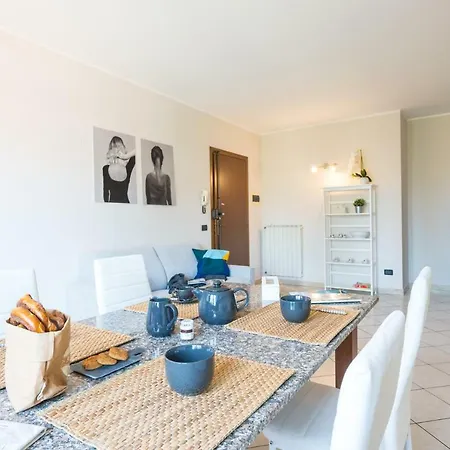 Apartman Gardappartamenti Sorgente Pool Sirmione